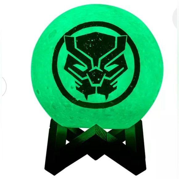 NIB Marvel Black Panther Icon Multi-Color Moon Lamp - Picture 5 of 9